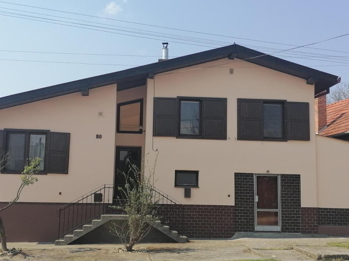 Chlaba Apartman Chl'aba Zewnętrze zdjęcie