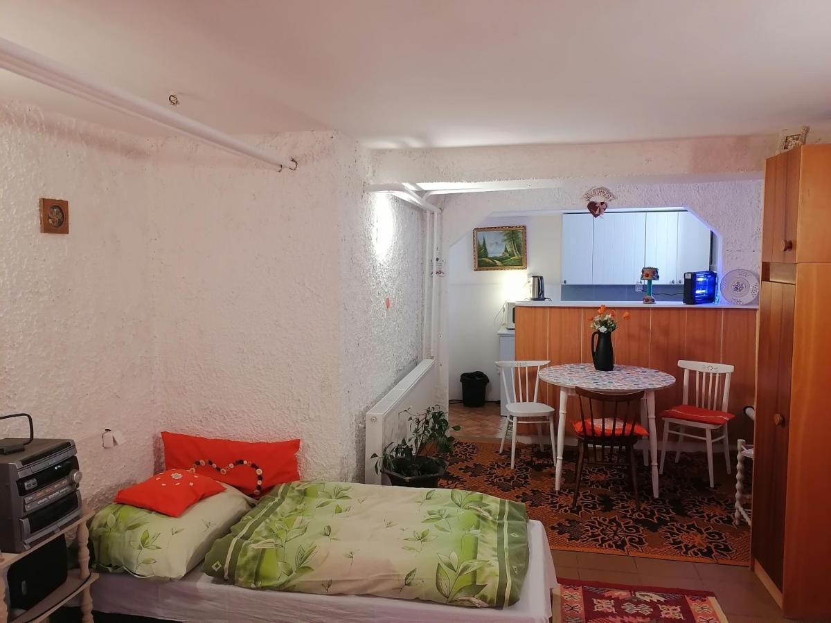 Chlaba Apartman Chl'aba Zewnętrze zdjęcie